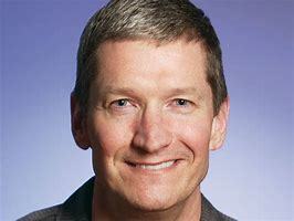Tim Cook (Apple) a gagné 100 millions de dollars en 2021