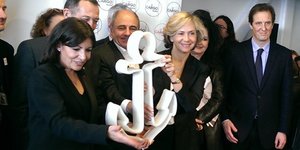 Anne Hidalgo et Valérie Pécresse le 9 mars 2016 lors de l'inauguration de l'incubateur de startups Le Cargo à Paris 19e