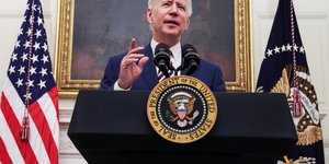 Biden prolonge les restrictions sur les voyageurs de l'ue a cause du covid
