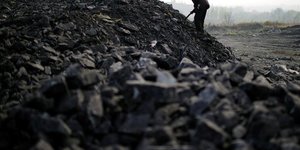 Chine: fin de la 1re tranche de la plus grande centrale a charbon