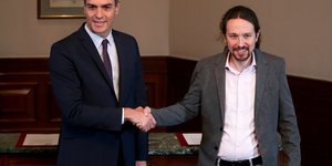 Espagne: accord entre socialistes et podemos pour jeter les bases d'une coalition