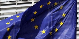 Europe, drapeau, Commission européenne, Bruxelles, flag, france candidate pour le demenagement d'agences europeennes de londres