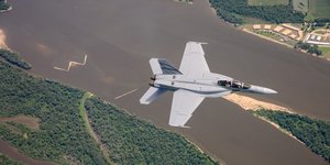 F-18 Boeing F-35 Lockheed Martin Canada