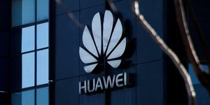 Huawei sanctionne deux salaries pour un tweet depuis un iphone