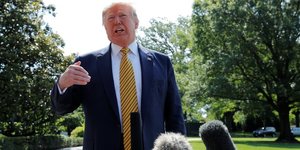 Iran: trump dit qu'une action militaire est toujours possible