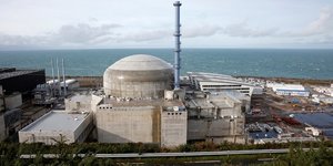 La centrale nucleaire de flamanville sous surveillance renforcee