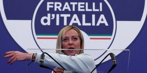 La cheffe des freres d'italie, giorgia meloni, s'exprime au siege de la soiree electorale du parti, a rome
