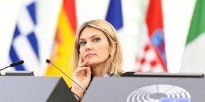 La vice-presidente du parlement europeen, la socialiste grecque eva kaili