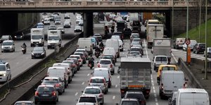 Les vehicules les plus polluants interdits a paris lundi