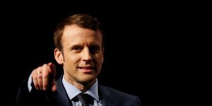 Macron veut interdire les emplois familiaux des parlementaires