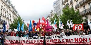 Manifestation a paris contre la reforme des retraites