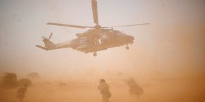Opération Barkhane, armée française, Mali, terrorisme, Inaloglog, hélicoptère NH90 Caiman, militaire, Boko,