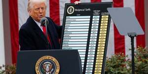 Photo d& 39 archives: le president americain donald trump s& 39 exprime sur les tarifs douaniers a la maison blanche