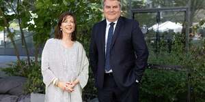 Portrait du maire de La Baule-Escoublac Franck Louvrier et du maire de Biarritz Maider Arosteguy, à Paris, France, le 18 juin 2025.
