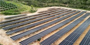 Solaire, ADP, parc photovoltaïque de Caveirac dans le Gard