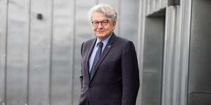Thierry Breton, ancien ministre de l& 39 Economie, s& 39 exprime sur le sujet de la dette franCaise, dans le sillage de l& 39 Epineuse question du budget.