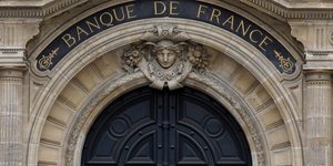 Villeroy (banque de france) alerte sur la sante des entreprises francaises